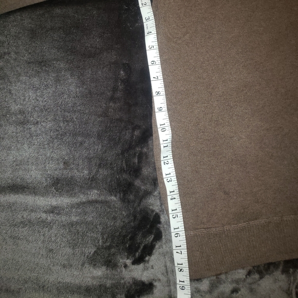 Men's v-neck sweater - Picture 12 of 13